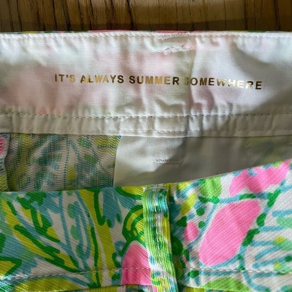 Lilly Pulitzer Walsh Short in Coconut Jungle - Picture 6 of 8